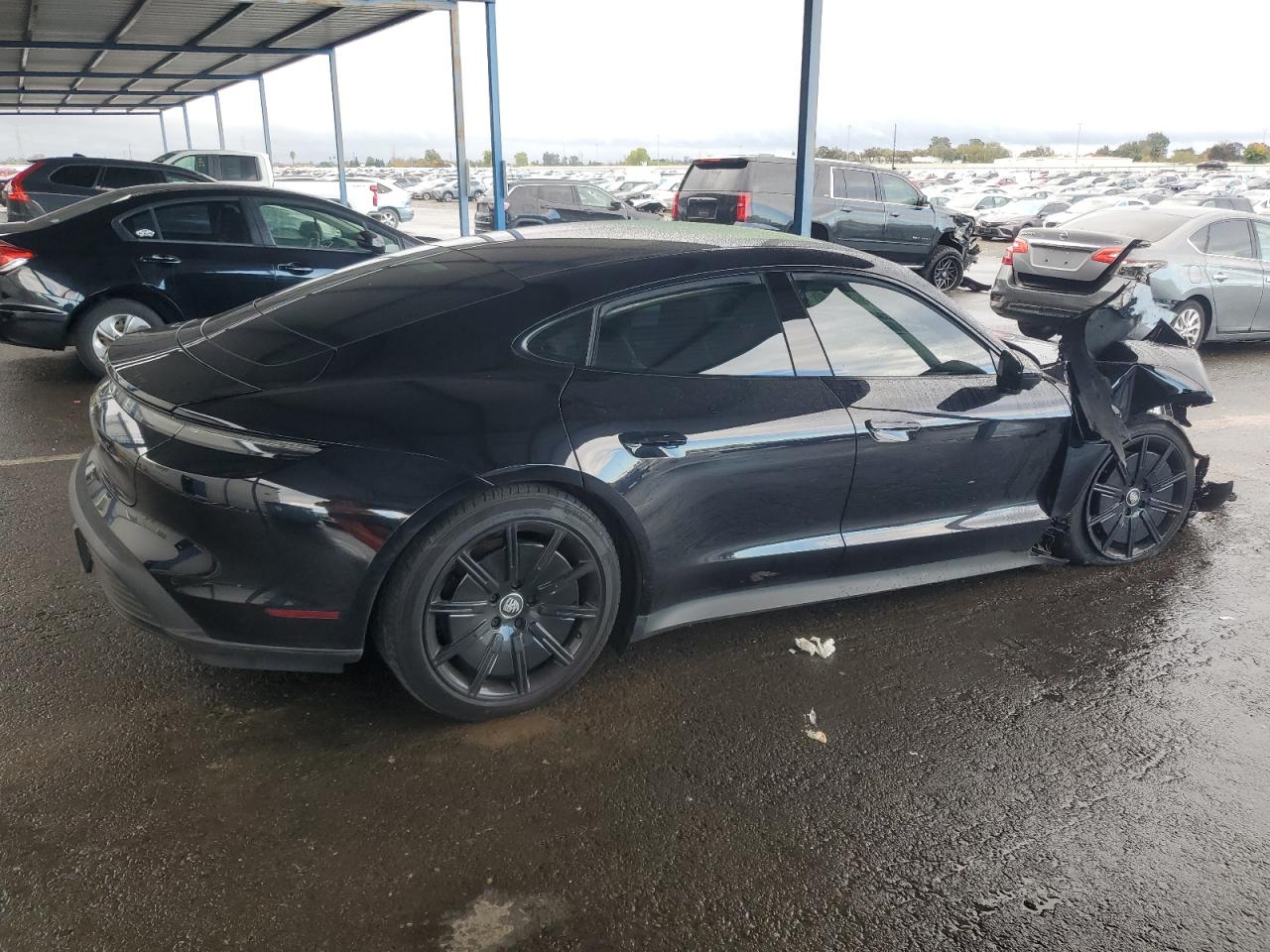 Porsche Taycan Image 2