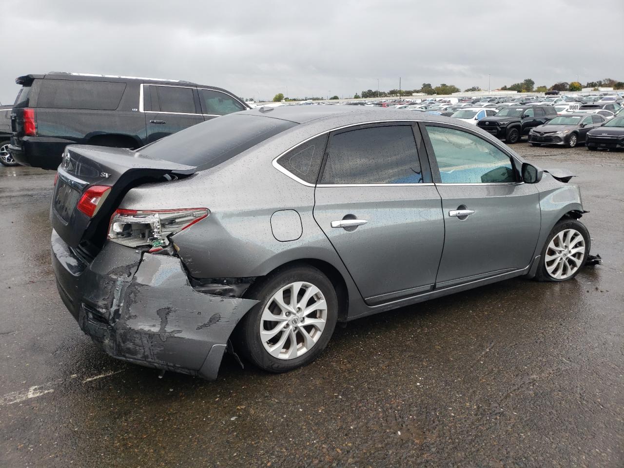 Nissan Sentra S Image 2