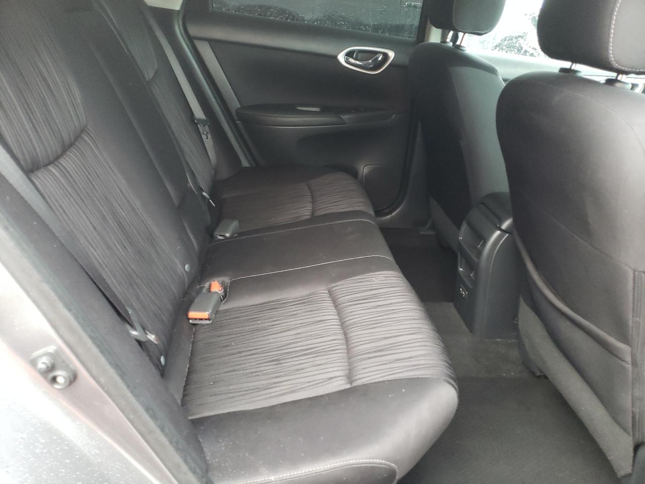 Nissan Sentra S Image 11