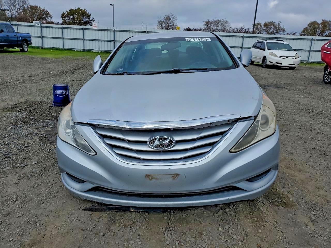 Hyundai SONATA Gls Image 5