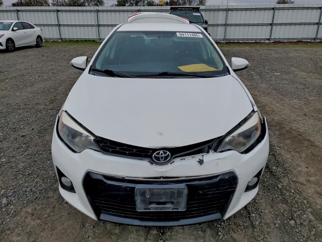 Toyota Corolla L Image 9