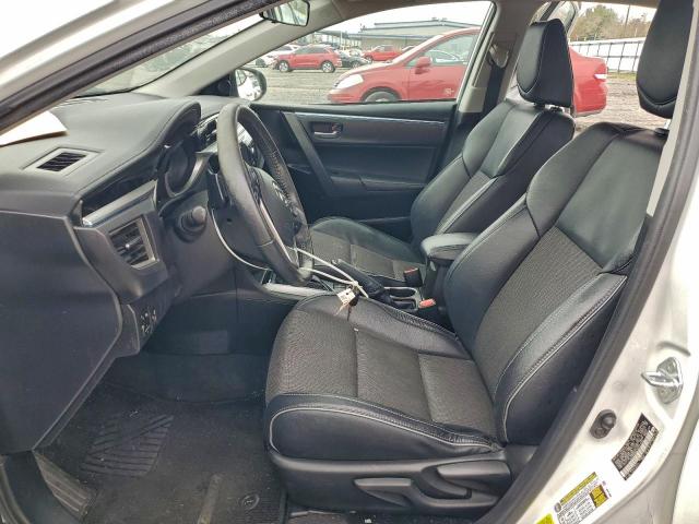 Toyota Corolla L Image 10