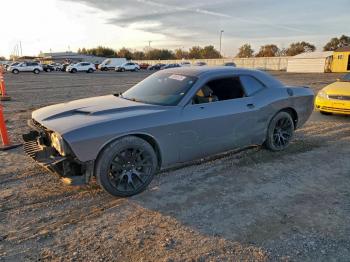  Salvage Dodge Challenger