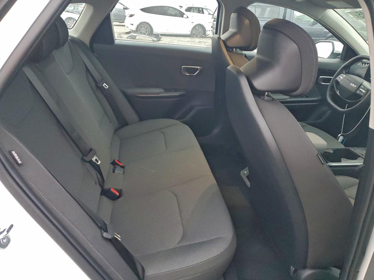 Kia K4 Lx Lx Image 2