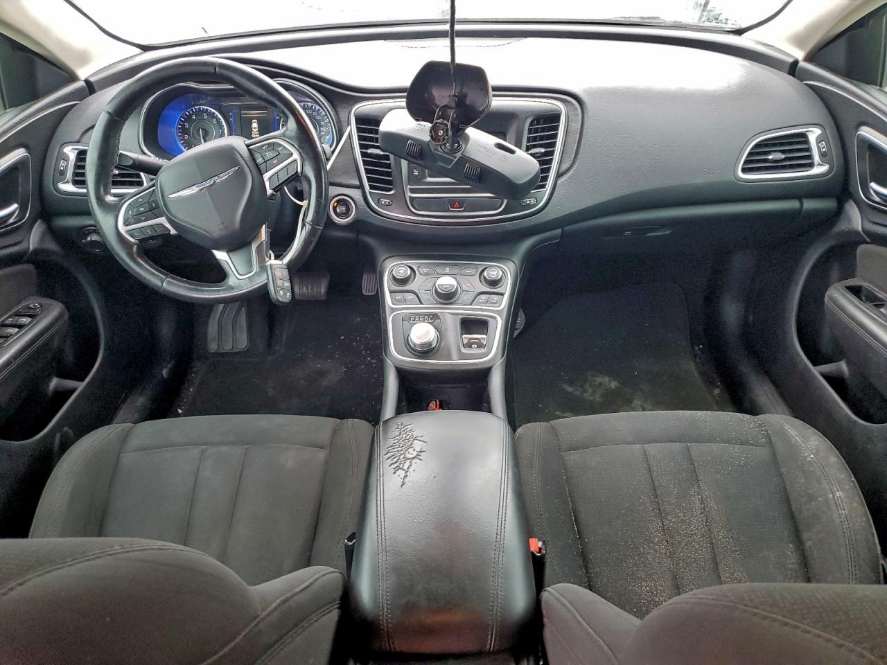 Chrysler 200 Limited Image 11