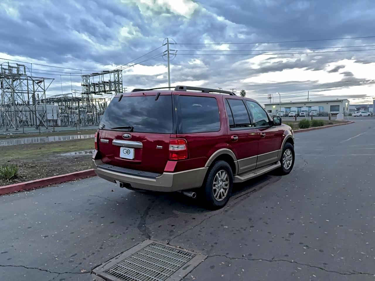 Ford Expedition Xlt Image 10