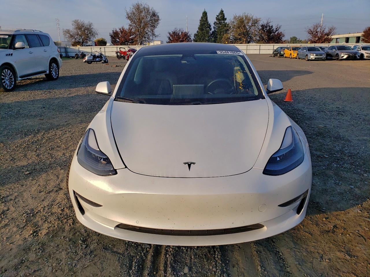 Tesla Model 3 Image 3