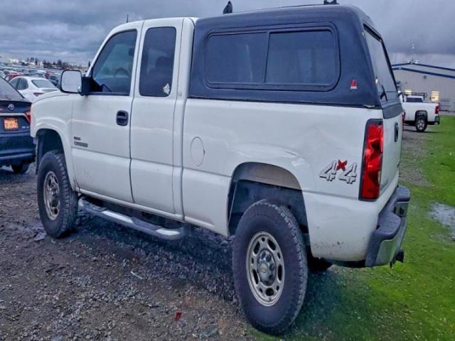Chevrolet Silverado K2500 Heavy Duty Image 3