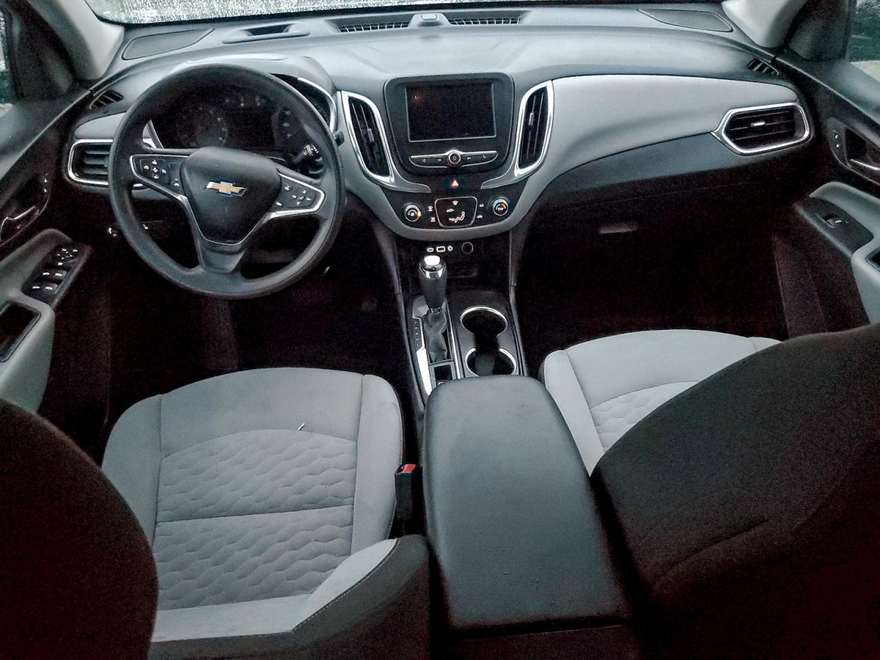 Chevrolet Equinox Ls Image 8