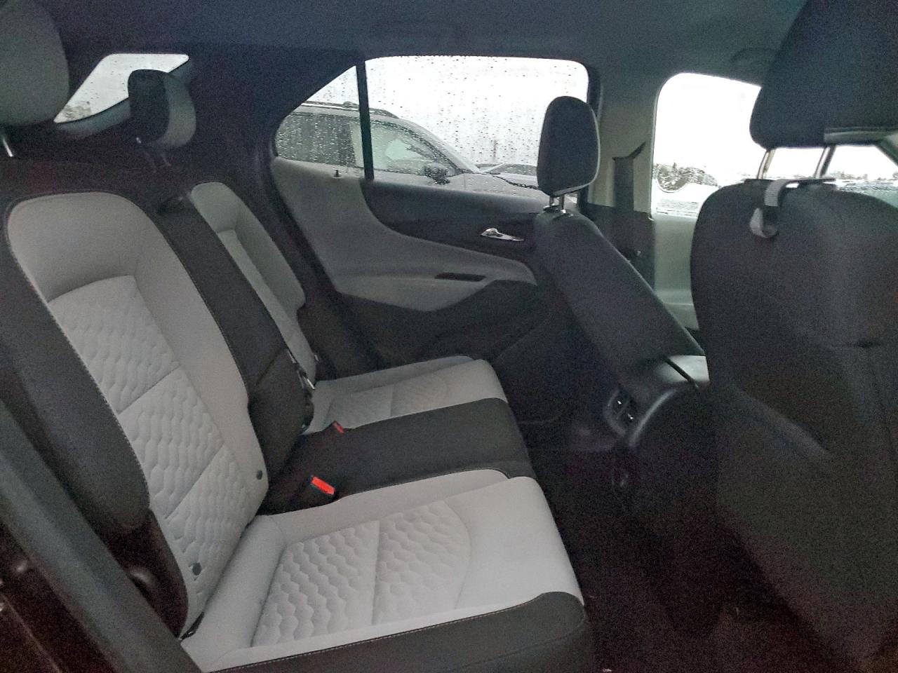 Chevrolet Equinox Ls Image 12