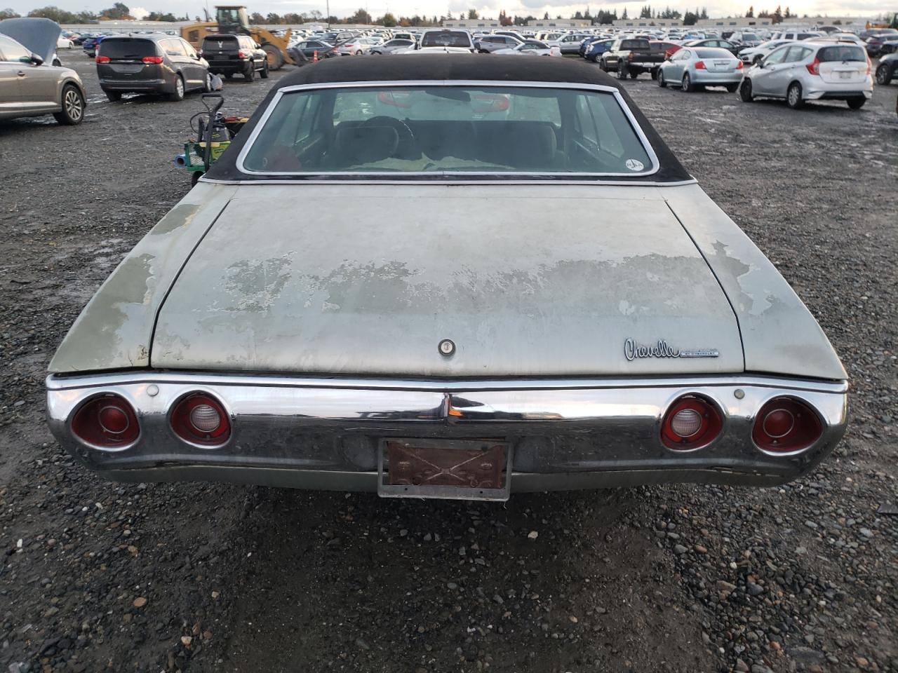 Chevrolet Malibu Image 3