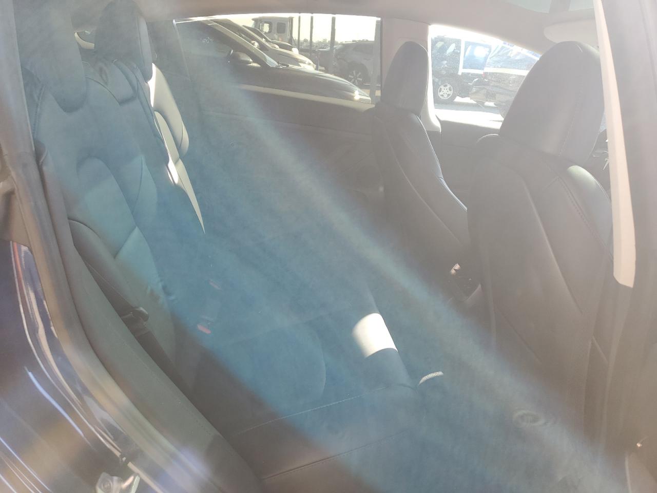 Tesla Model 3 Image 10