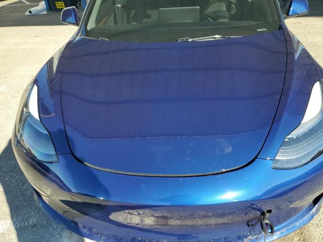 Tesla Model 3 Image 11