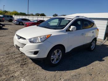  Salvage Hyundai TUCSON