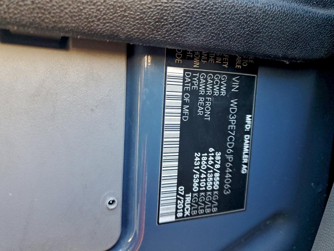 Mercedes-Benz Sprinter 2500 Image 10