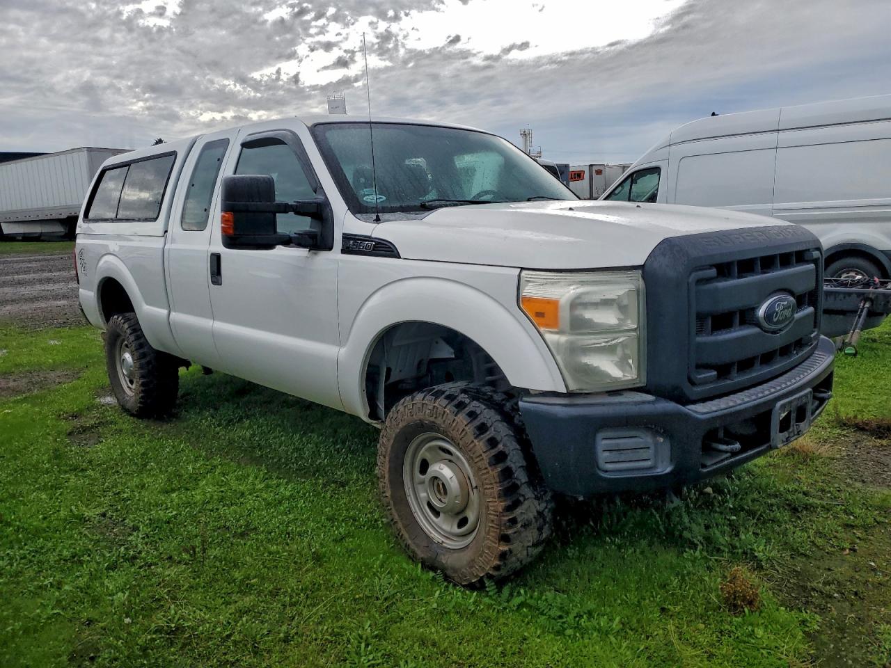 Ford F-350 Super Duty Image 4