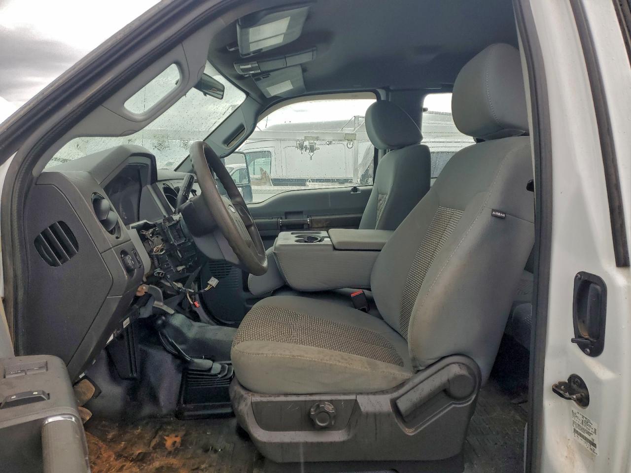 Ford F-350 Super Duty Image 12