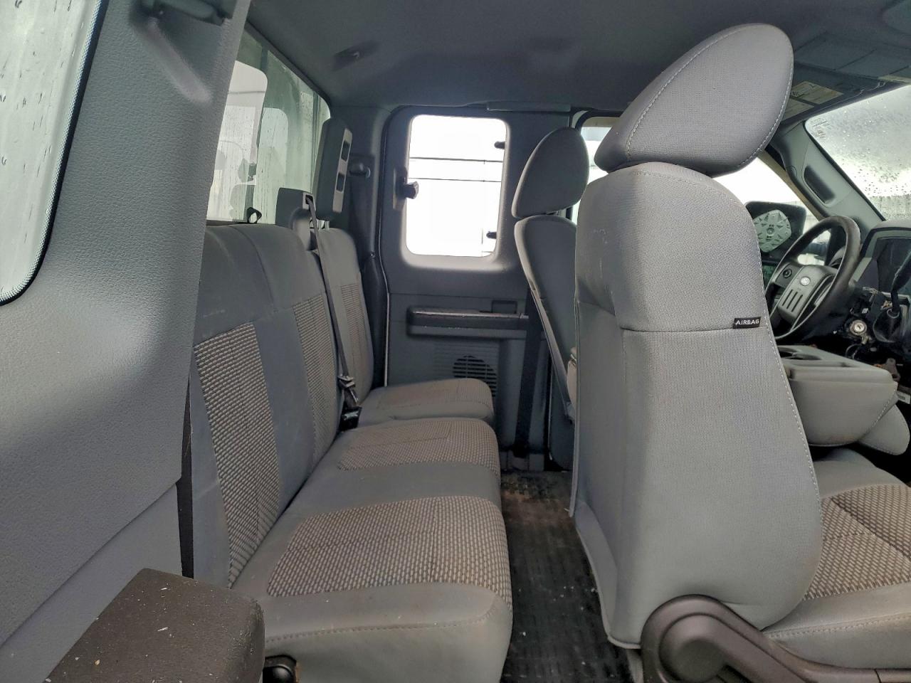 Ford F-350 Super Duty Image 6