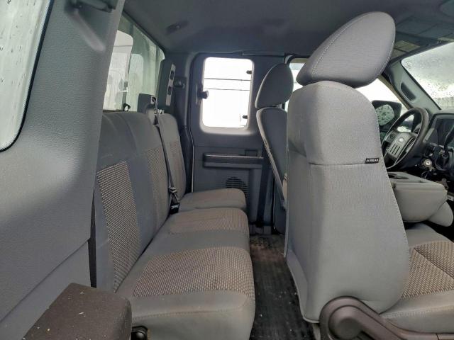 Ford F-350 Super Duty Image 6