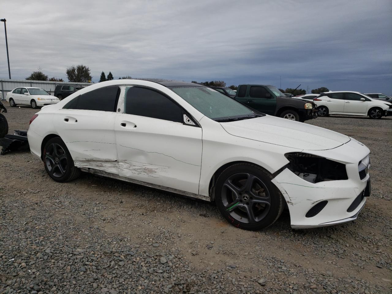 Mercedes-Benz Cla-class 250 Image 9