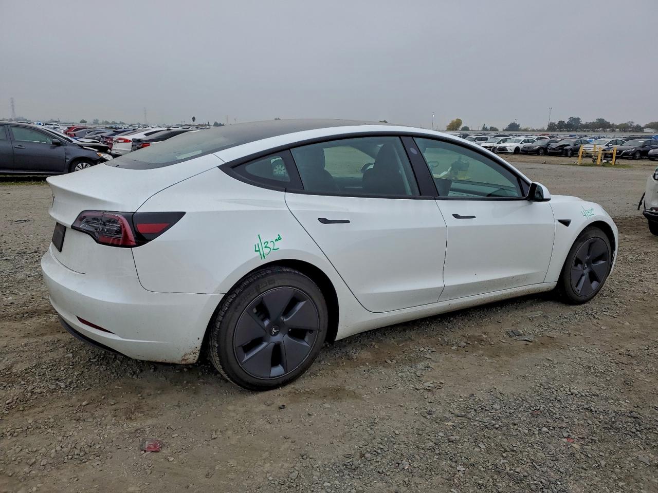Tesla Model 3 Image 5