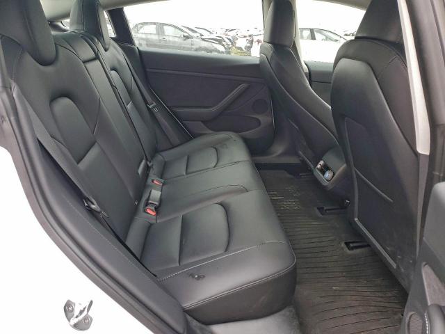 Tesla Model 3 Image 10