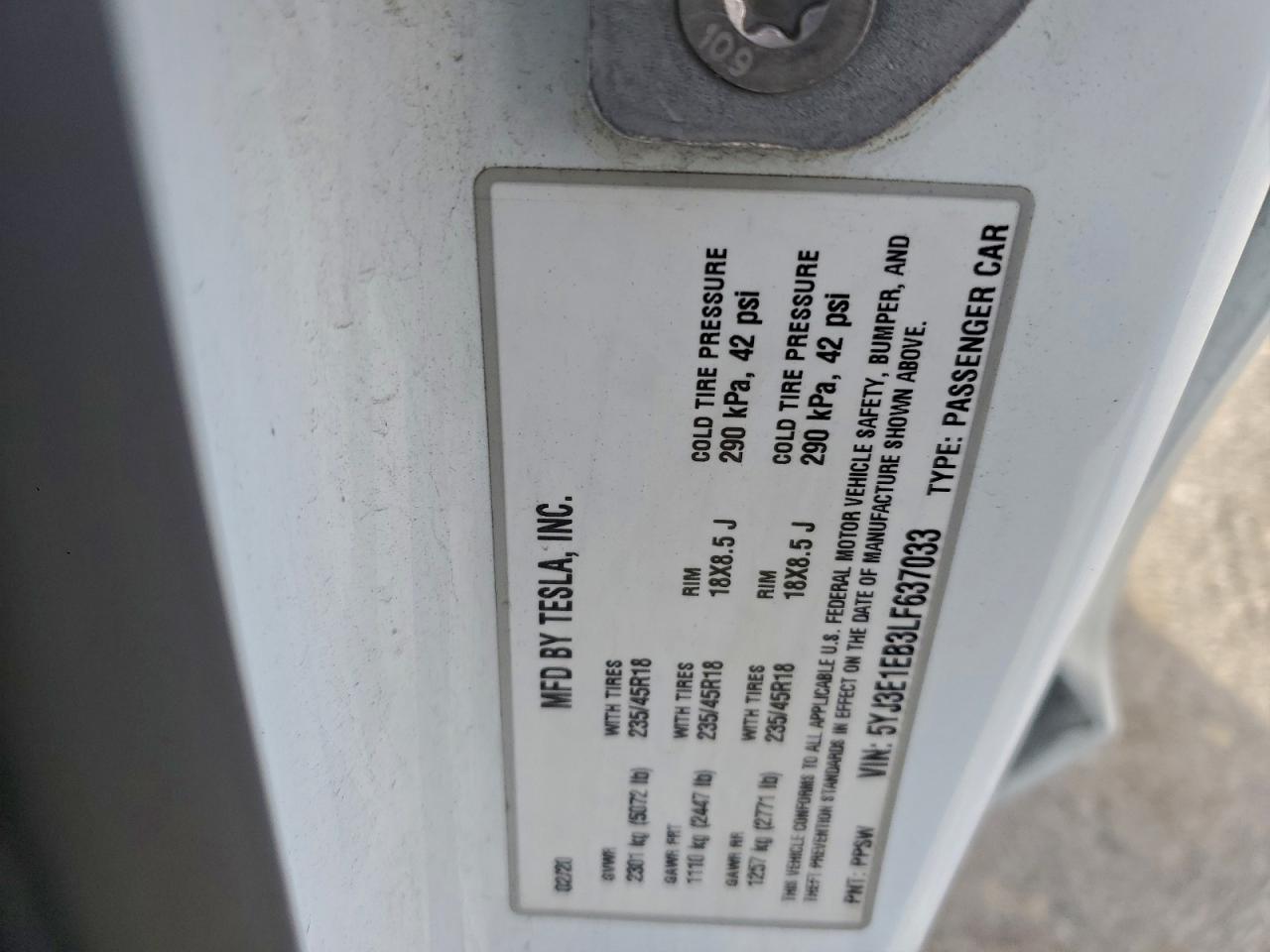 Tesla Model 3 Image 2