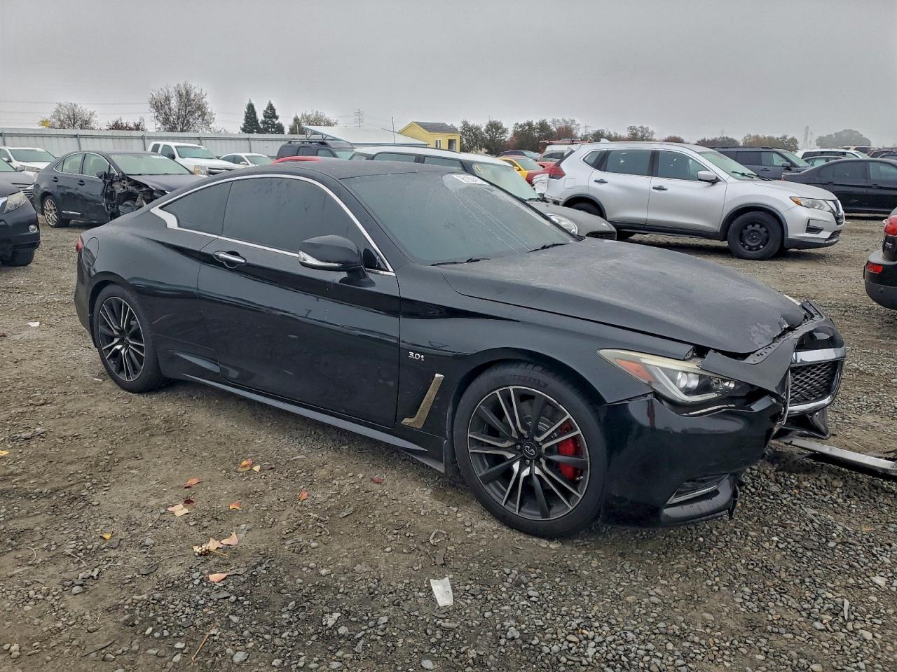 INFINITI Q60 Luxe 300 Image 2