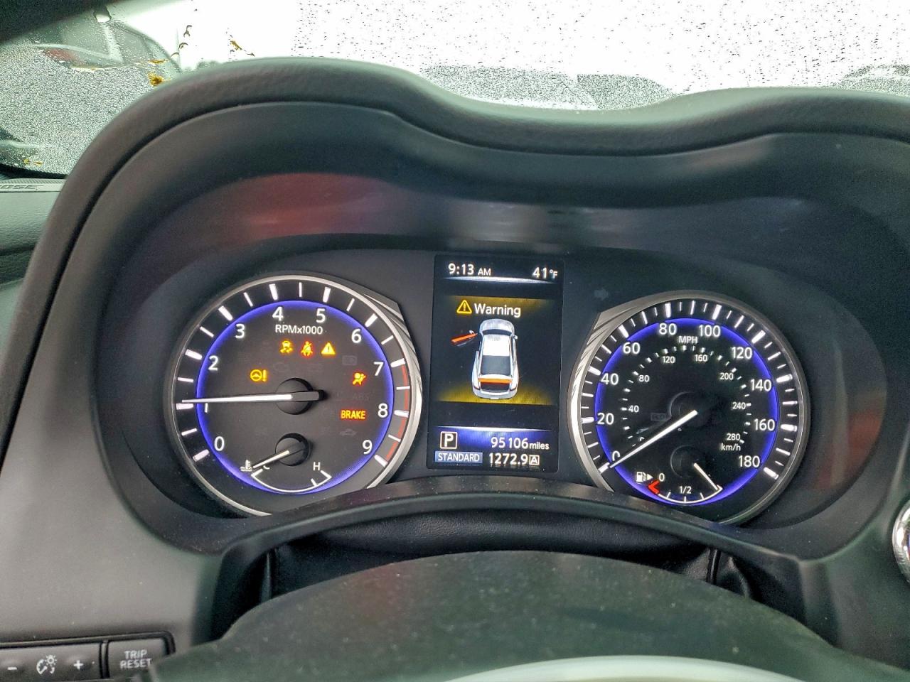 INFINITI Q60 Luxe 300 Image 11