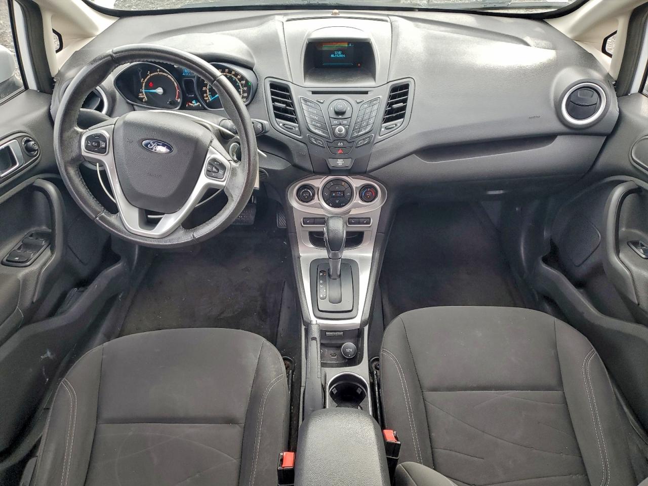 Ford Fiesta Se Image 10