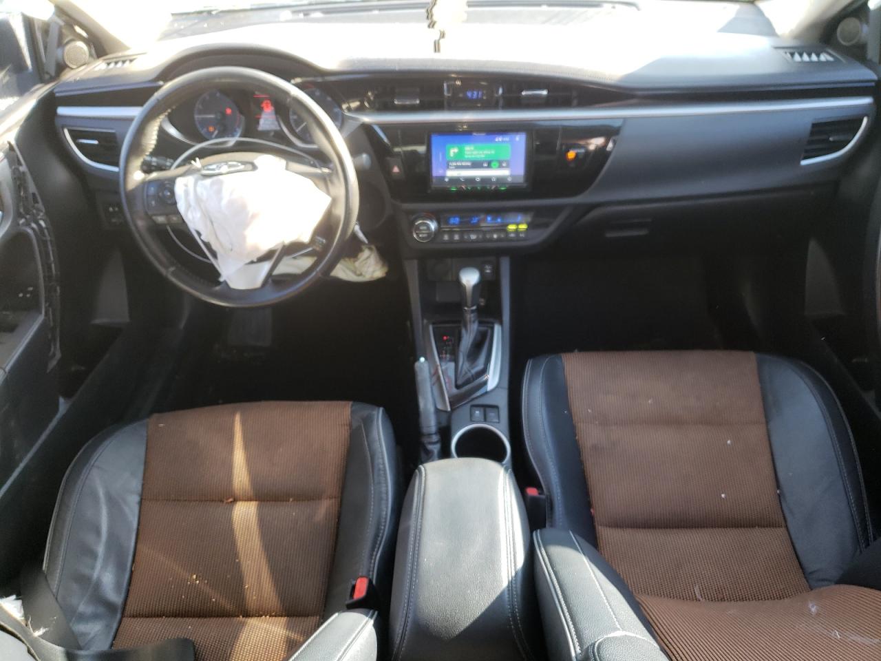 Toyota Corolla L Image 6