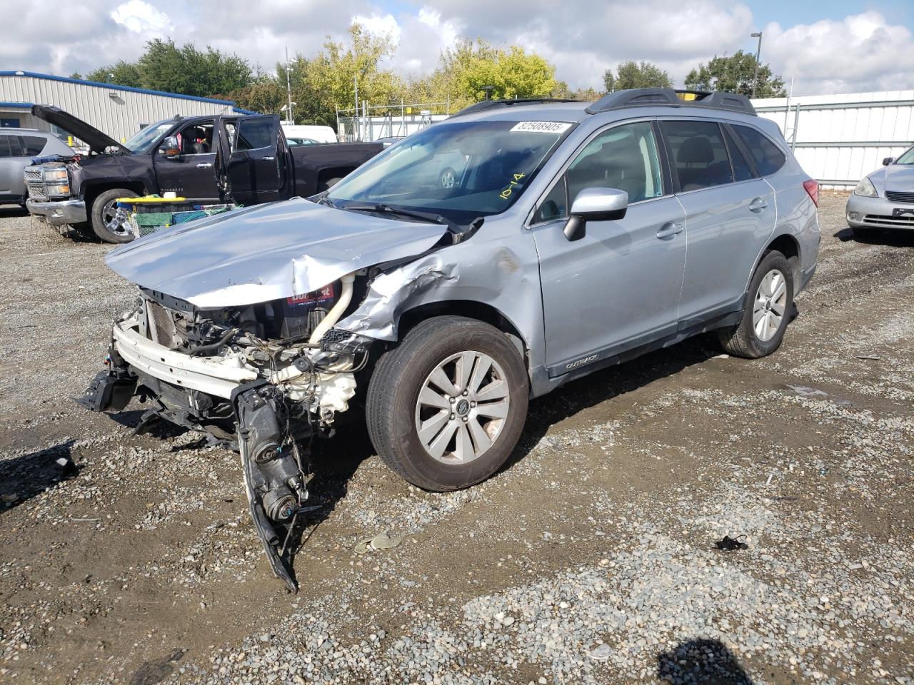 Subaru Outback 2.5i Premium Image 1