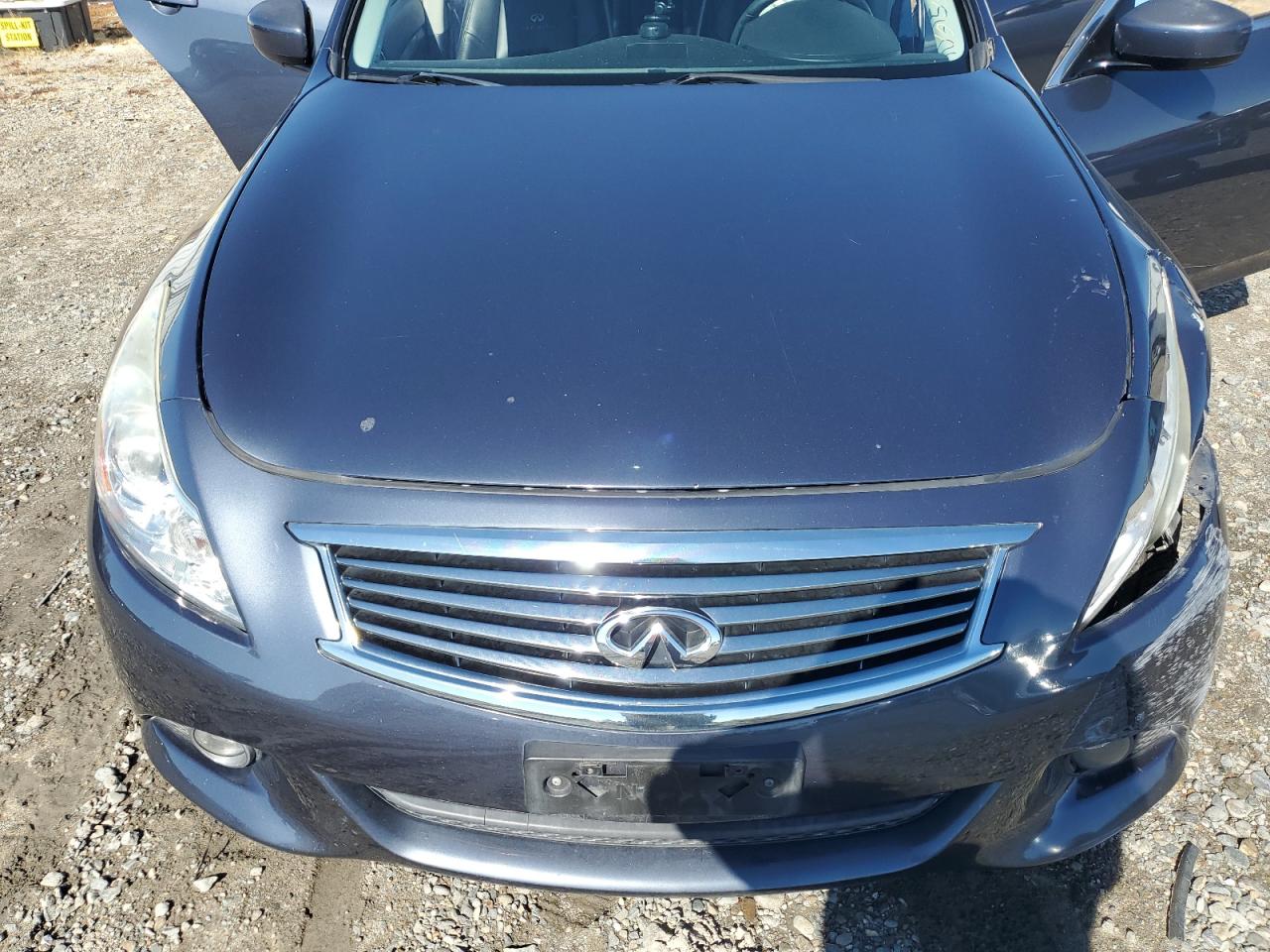 INFINITI G37 Base Image 11