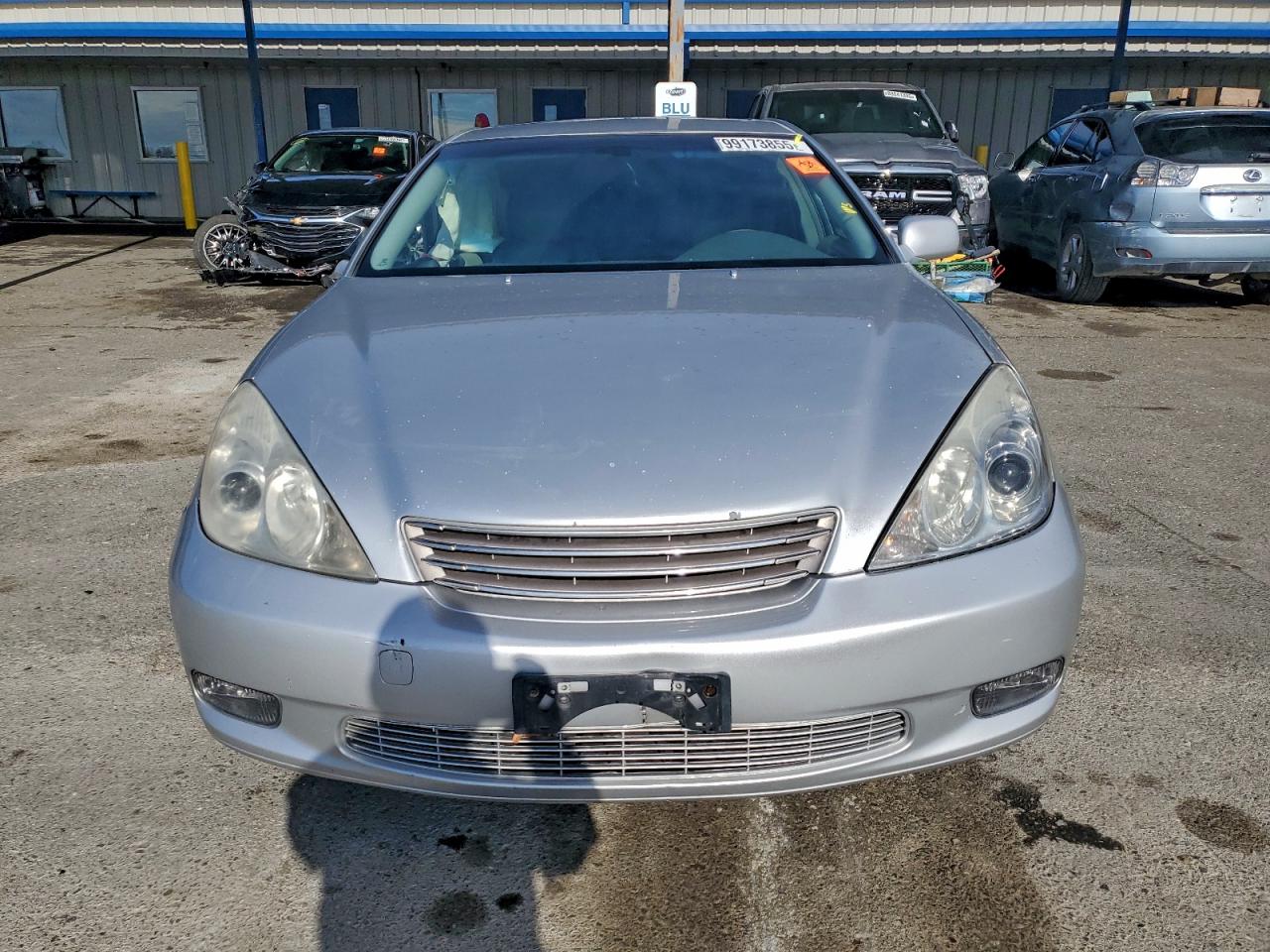 Lexus Es 330 Image 2