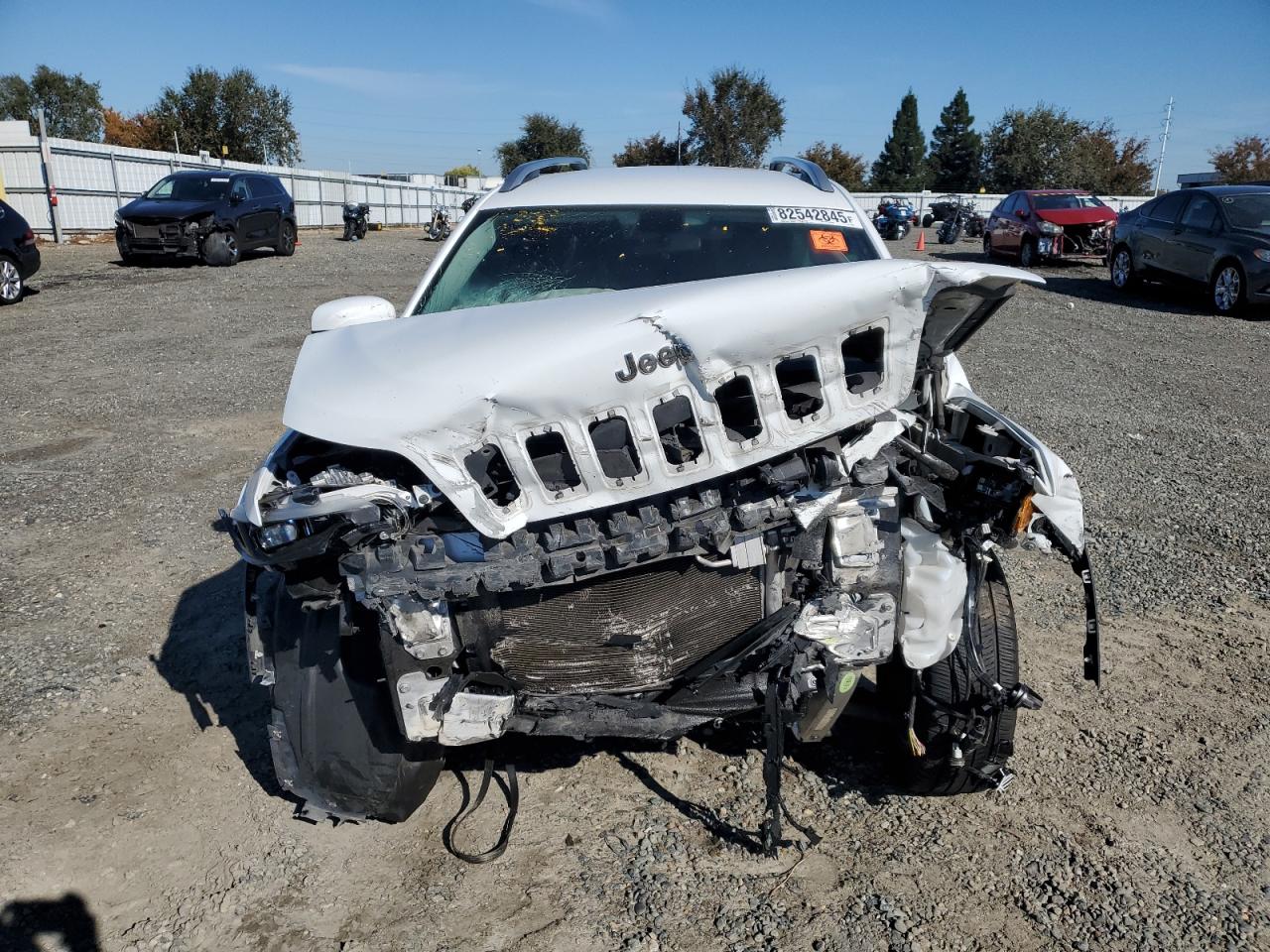 Jeep Grand Cherokee Latitude Image 12