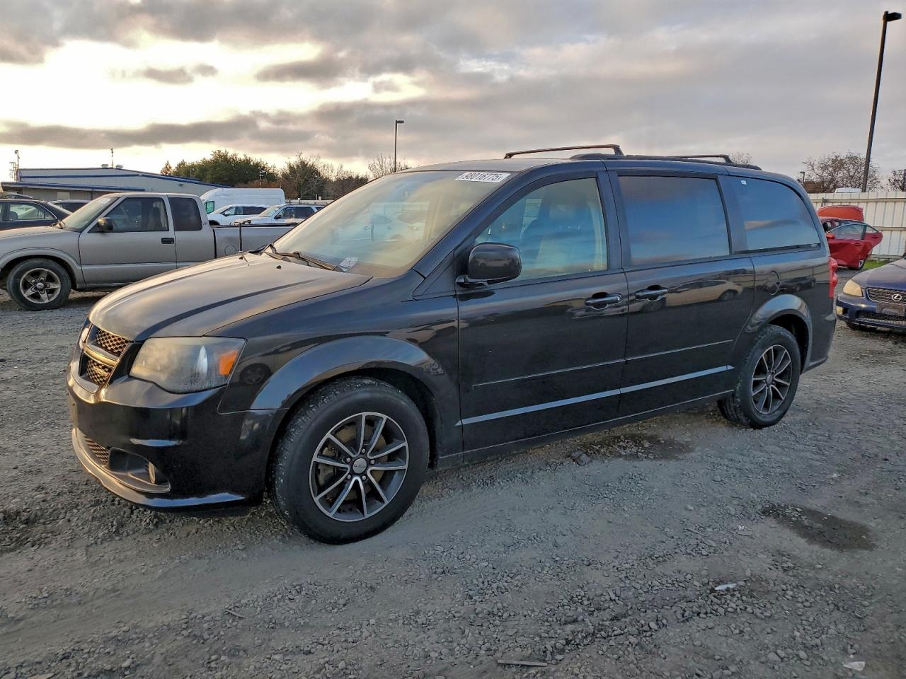 Dodge Caravan R/t Image 1