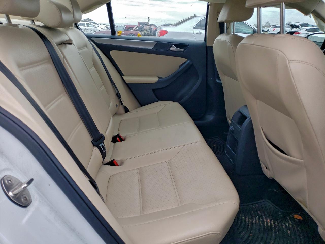 Volkswagen Jetta Se Image 10