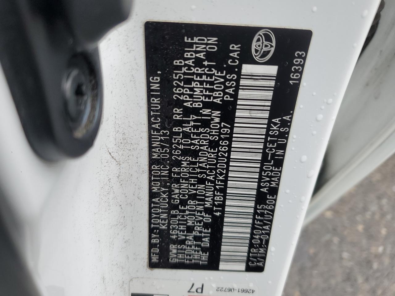 Toyota Camry L Image 4