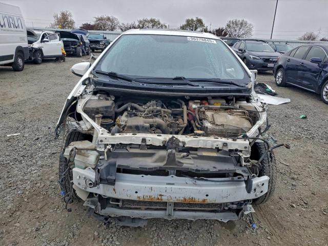 Toyota Prius Image 6