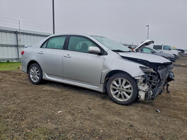 Toyota Corolla Base Image 7