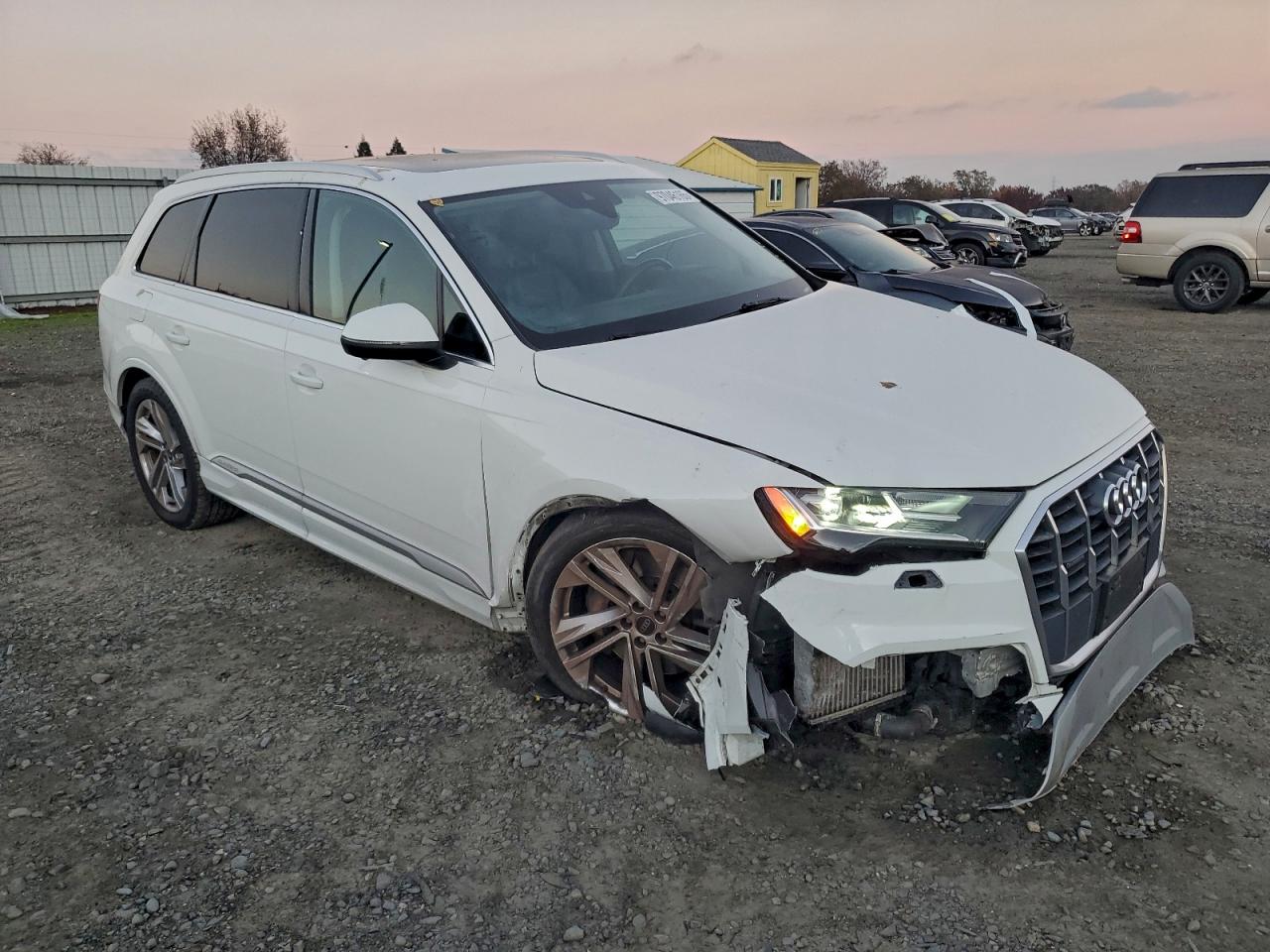 Audi Q7 Premium Plus Image 3