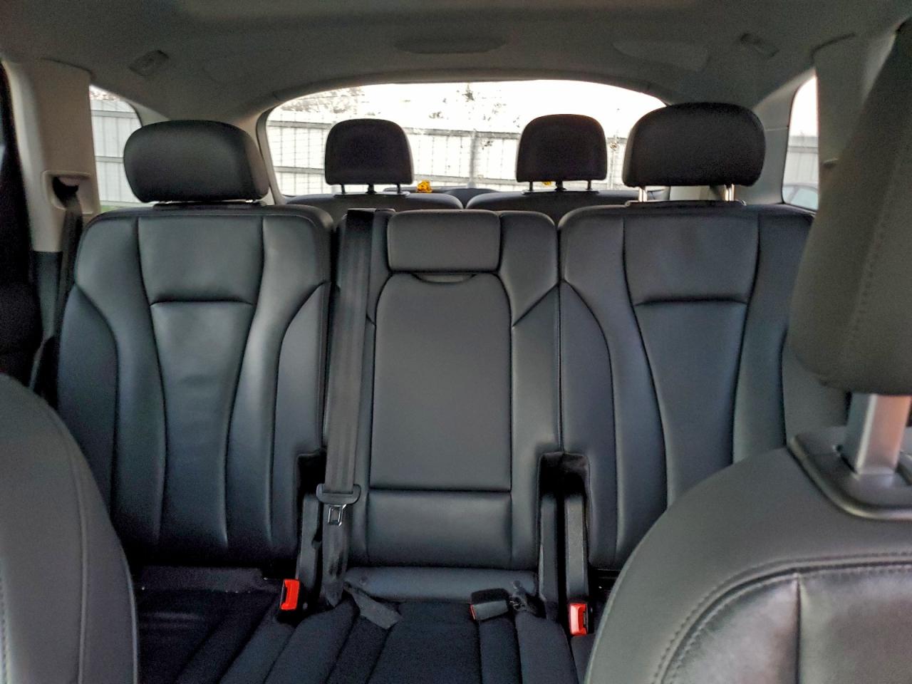 Audi Q7 Premium Plus Image 8