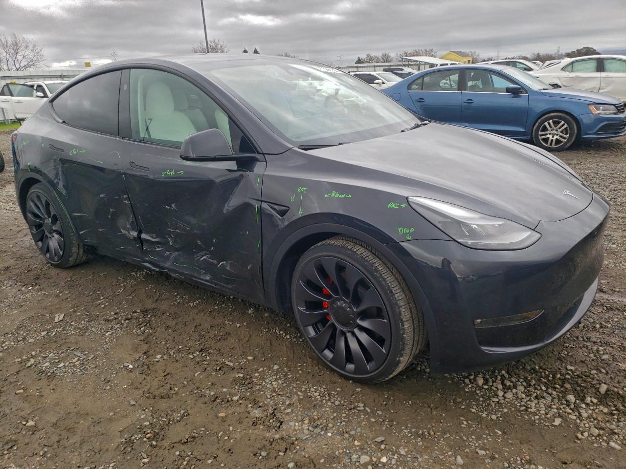 Tesla Model Y Image 11