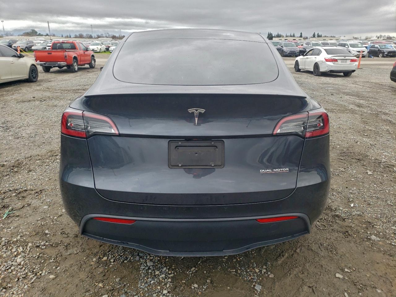 Tesla Model Y Image 8
