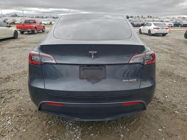 Tesla Model Y Image 8