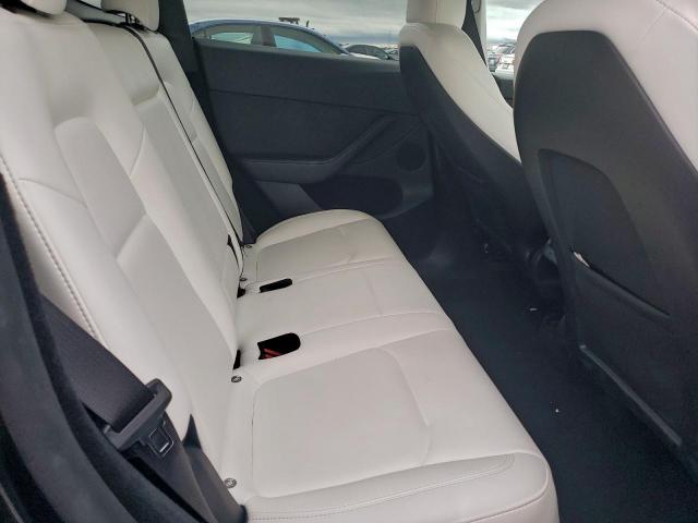 Tesla Model Y Image 12