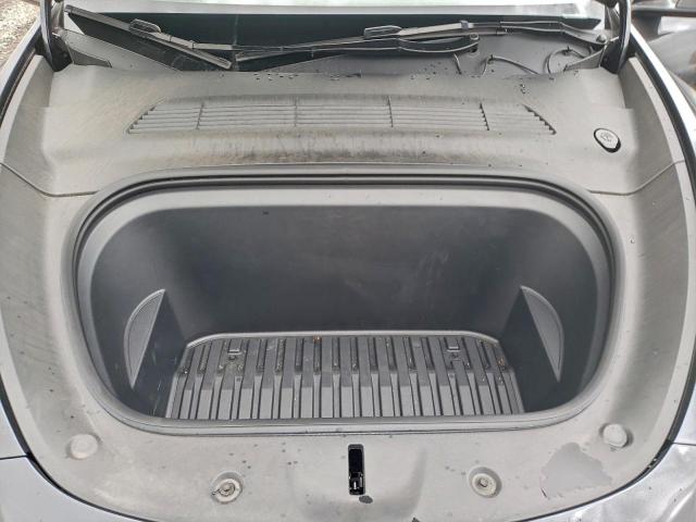 Tesla Model Y Image 10