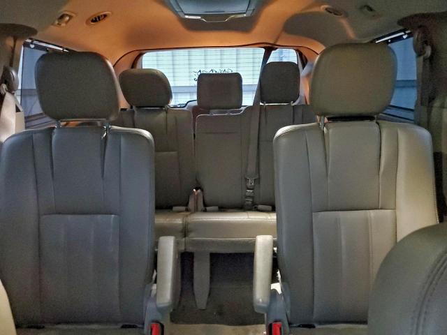 Chrysler Minivan Touring Image 12