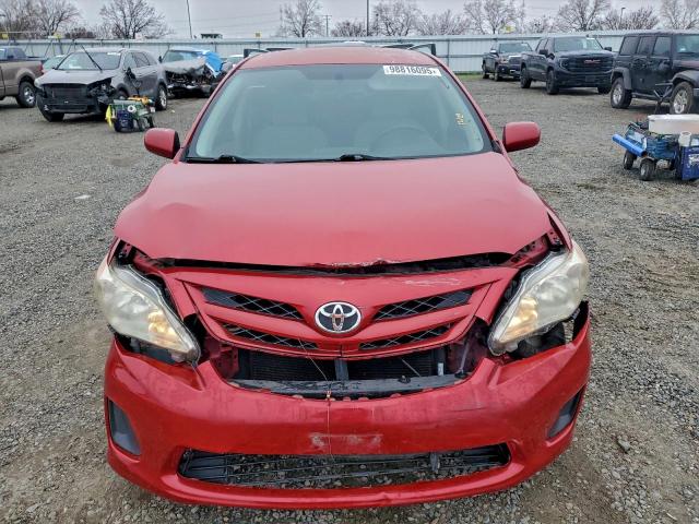 Toyota Corolla Base Image 10