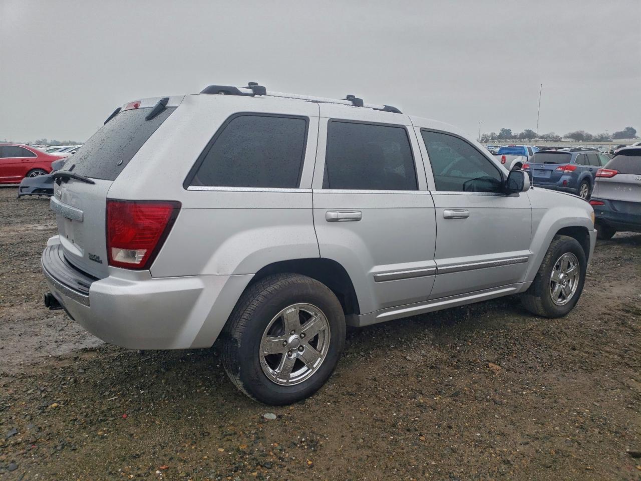 Jeep Grand Cherokee Overland Image 13
